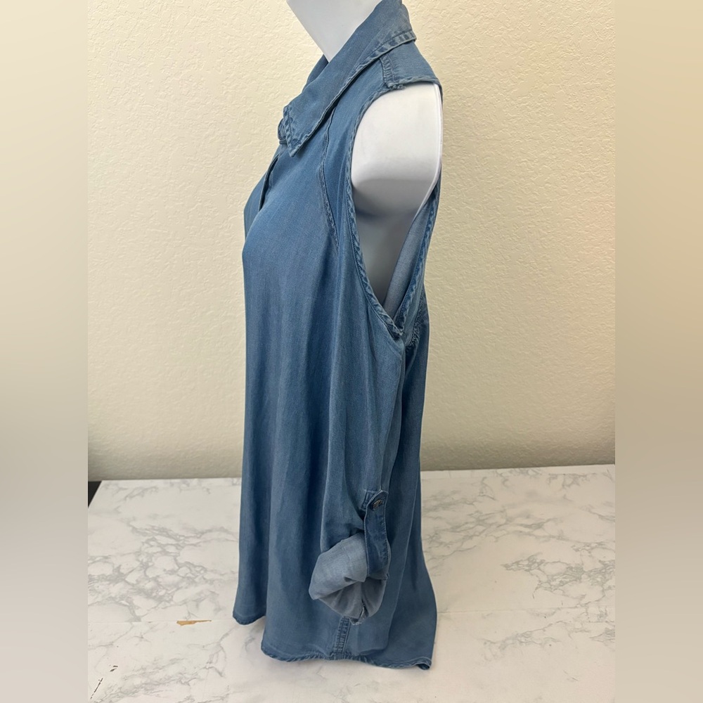 Style & Co Blue Chambray Top Women's S Button Down Sleeveless Cold Shoulder - Picture 2 of 5